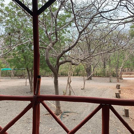 Nieves Surf Hostel And Camping Playa Avellana Extérieur photo